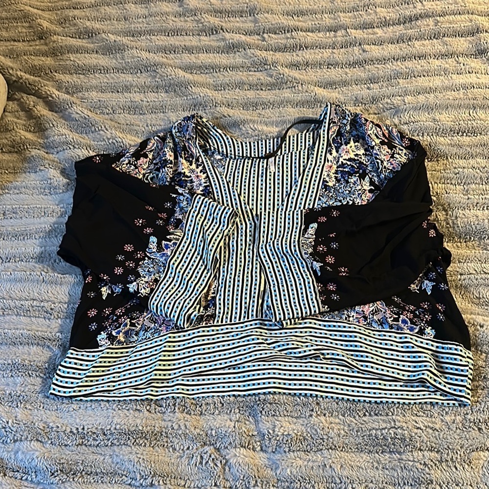 Womenβs Free people top